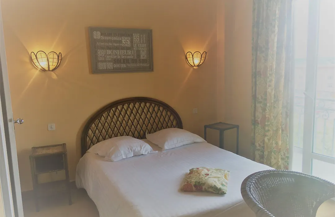 Brit Hotel Limoges Centre Gare - Hôtel&Spa-1